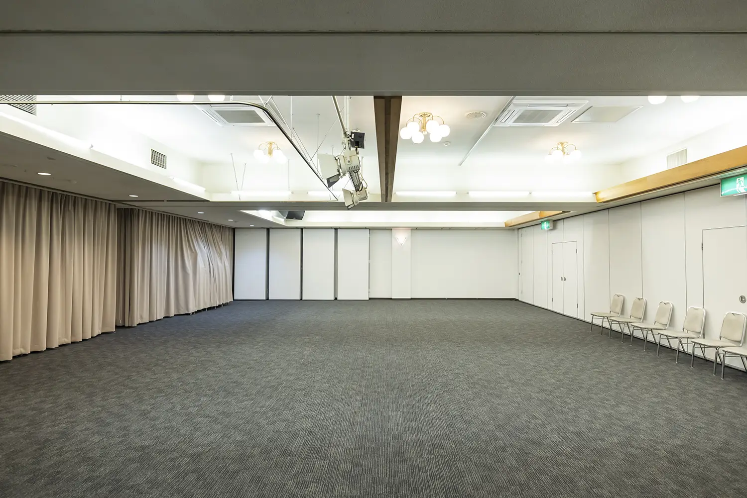 宴会場・多目的ホール